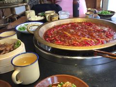 -王婆乔鲜鱼自助火锅(蜀汉路店)