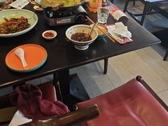 -川流不息·地道川菜·小龙虾(松东路店)