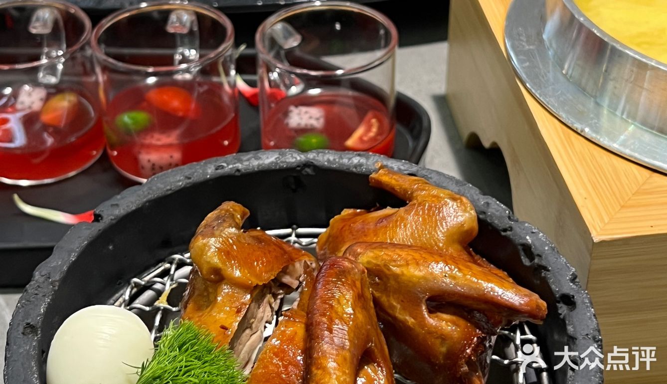 不愧是出了名的杭州氛围感约会餐厅！