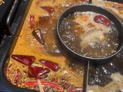 -老牌坊云南鱼豆花火锅(哈西万达店)