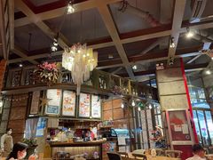 -玛格萝妮(汇智国际商业中心店)