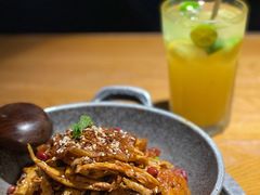 -吃饭皇帝大土家民族菜(正大广场店)