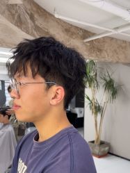 -宫铭烫发染发接发店