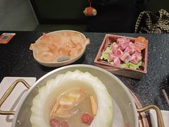 -得意咚瓜·顺德鱼生·冬瓜火锅(深圳首店)