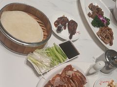 -梅利汴京烤鸭•开封豫菜地标店(东大街店)