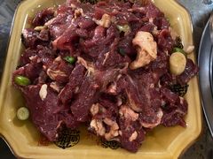 -黄利砖万峰林布依特色酸笋牛肉馆