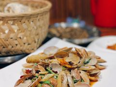 富贵辣炒花蛤-蚝堡海鲜·威海菜·海肠捞饭·烧烤·亚洲吃蚝公司(幸福门店)