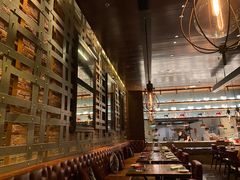 -恰餐厅及酒吧 CHAR Bar & Grill (北京丽都皇冠假日店)