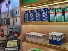 -4iNLOOK美瞳店(中山公园龙之梦店)