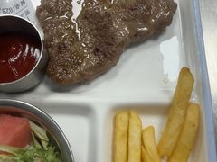 -菲滋意式餐厅(临海银泰店)