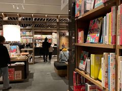 -茑屋书店(天目里店)