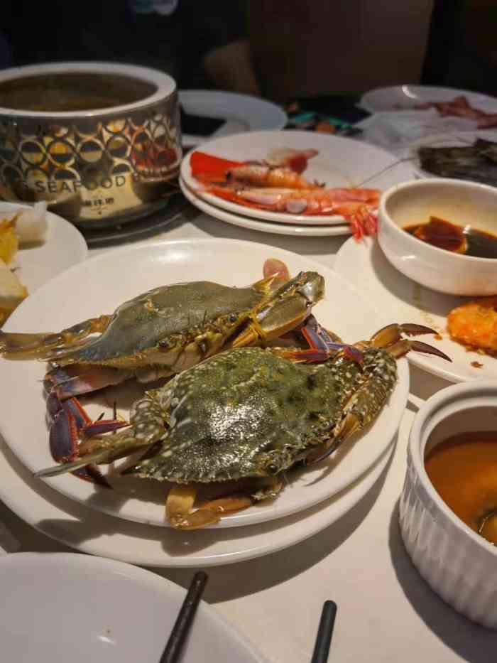 加餐海鲜自助(集美银泰百货店)-"个人觉得是蛮不错的一家店,我去的是