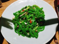口味脆莴笋-聚鑫朋酸菜肥肠(文艺路口店)