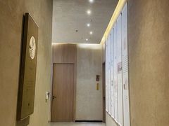 -灸春堂·艾灸·痛症·整脊连锁(之江银泰店)