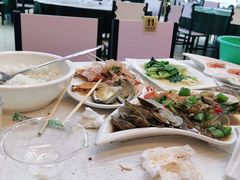 -覃记海鲜美食餐厅