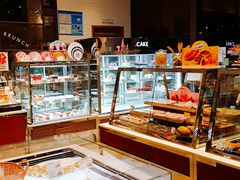 面包甜点陈列柜-巴黎贝甜(常德路店)