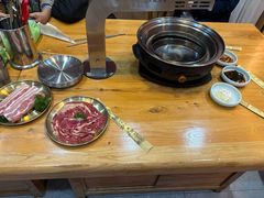 -汉城烤肉·黑金冠(华山路店)