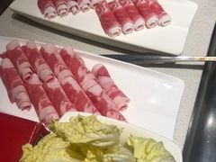 -海底捞火锅鲜切牛肉主题店(长寿路店)