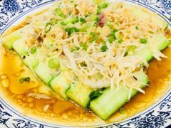 银鱼仔沙虫蒸丝瓜-粤·向群饭店(龙津东路总店)