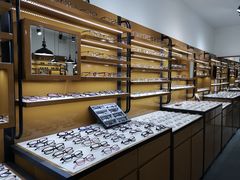 -罗伯特眼镜·蔡司官方授权(罗湖国贸店)