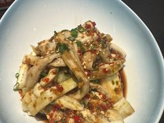 -川流不息·地道川菜·小龙虾(松东路店)