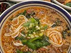 -云阿蛮云南生烫牛肉米线(奉贤路店)