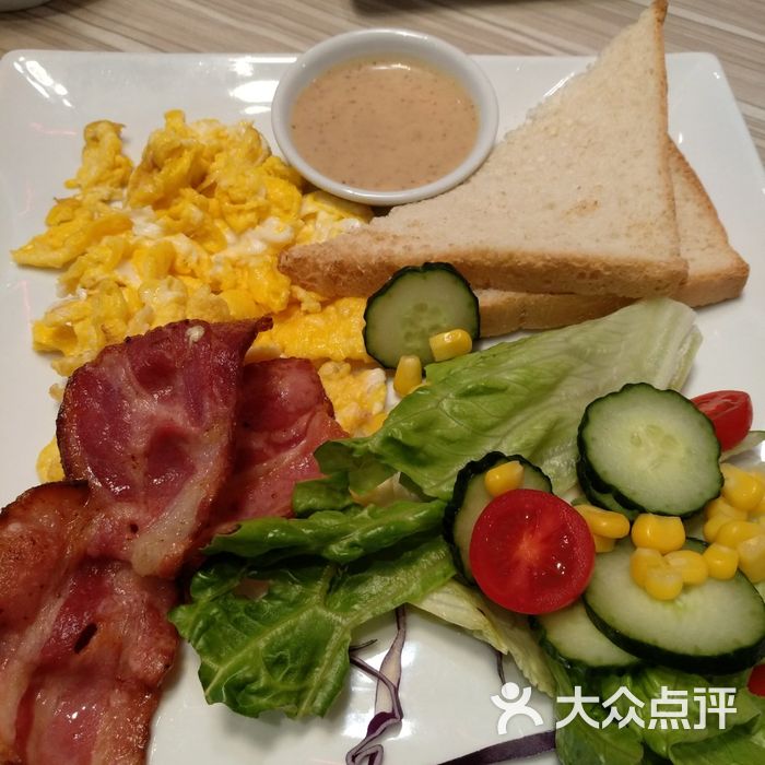 必胜客野生黑松露菌菇鸡肉比萨图片-北京西餐-大众点评网