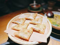 黄金三角粑-吃饭皇帝大(长宁龙之梦店)