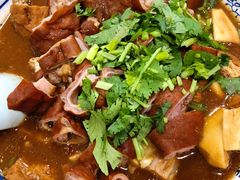 卤煮火烧-门框胡同百年卤煮(新街口店)