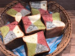 -沁屋面包店(人民东路店)