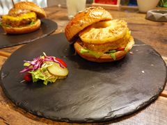 -HIGH FIVE哈福手工汉堡(桂林路店)