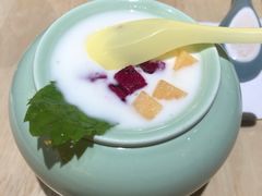 椰奶水果捞-弄堂小笼包(西青中北永旺购物中心店)