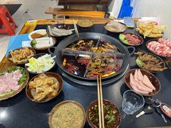 -谭记重庆老火锅(总店)