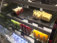 面包甜点陈列柜-哈根达斯(皇城恒隆广场店)