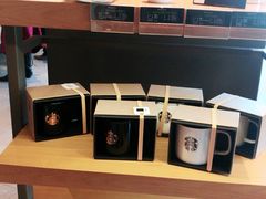 零售区-星巴克(杭州桐庐利时广场店)