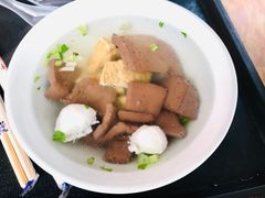 豆干鸭血丸子汤-松树干拌面店