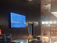 -涨巢·潮玩水疗局