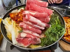 部队锅-MI WU FACTORY米屋美食工厂餐厅(绿地店)