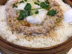 咸鱼肉饼笼仔蒸饭-万山楼海鲜酒家·二十三年老字号