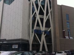 学府路的侧门-凯德广场(学府店)