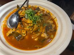 -魏铭鱼头捞饭(晋阳路店)