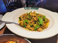 -费大厨辣椒炒肉(高铁吾悦广场店)