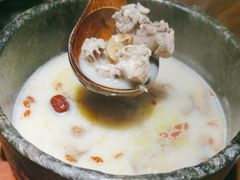 墨脱石锅鸡-敏珠拉姆藏餐·南京厨房(富春江东街店)