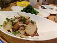 -渝信川菜 · 川味家常菜(财富购物中心店)