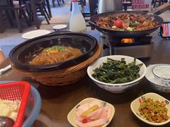 -富正毅三下锅·湘西韵味(天门山索道店)