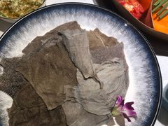 -墨居上隐·院子里火锅(峨眉店)