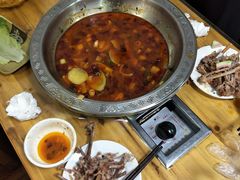 -冯大师鸭爪爪特色火锅(晴隆店)