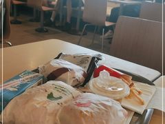 大堂-麦当劳(军博店)