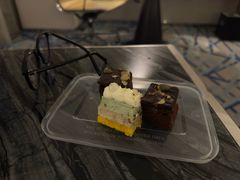-上海漕河泾万丽酒店