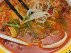 -粉小主·贵州酸汤牛肉粉(南京仙林金鹰店)